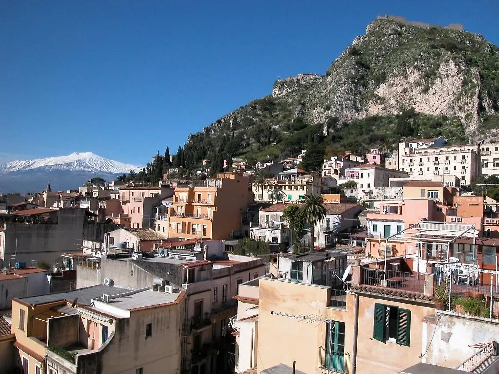 Residence Circe Taormina Aparthotel