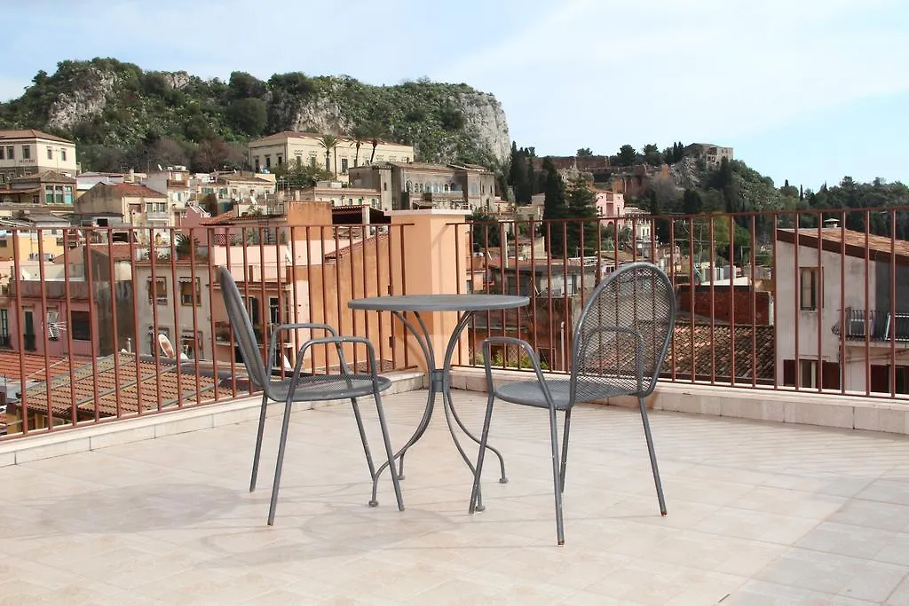 ** Aparthotel Residence Circe Taormina Italia